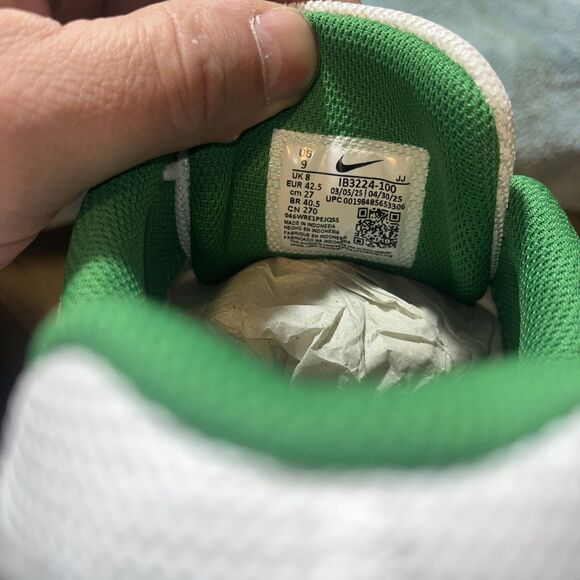 Size 9 - NCAA x Nike Air Max Verse Oregon